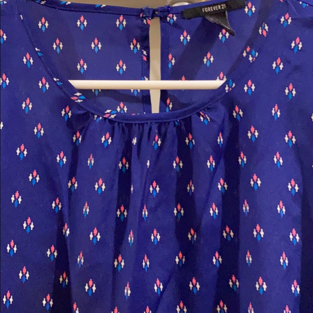 Blouse - Picture 2 of 3